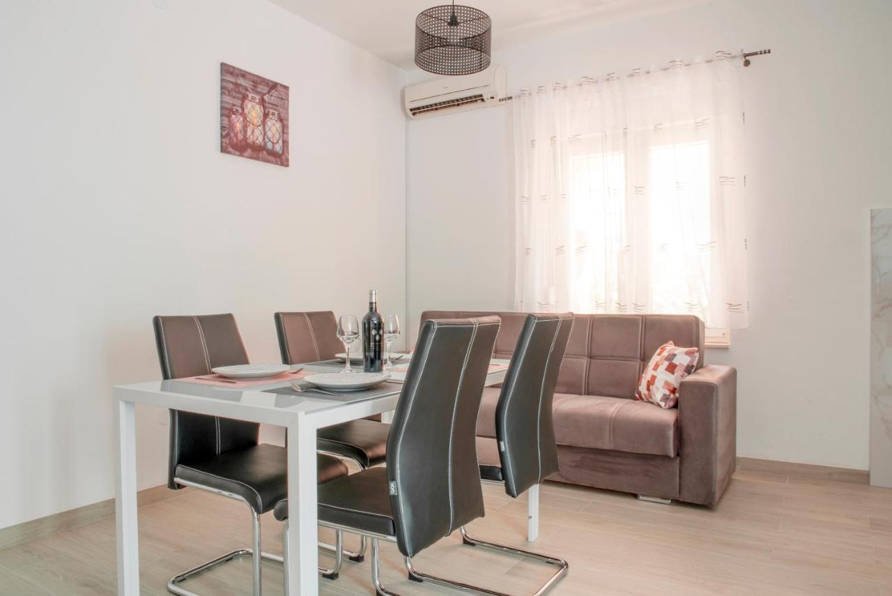 Apartmani Vudrag Trogir Exterior foto
